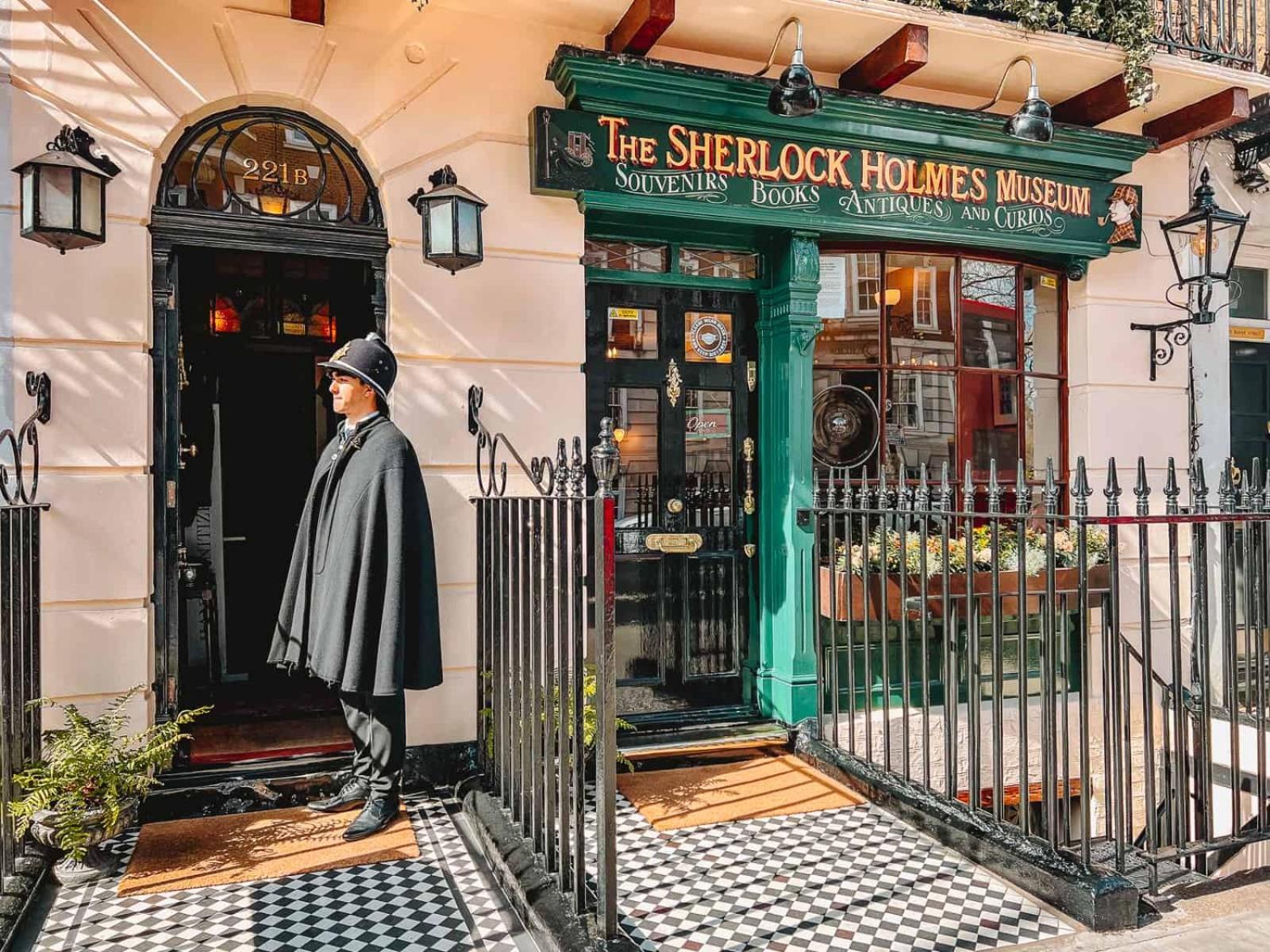 Old School Grandma London Experience ! Londres Exterior foto